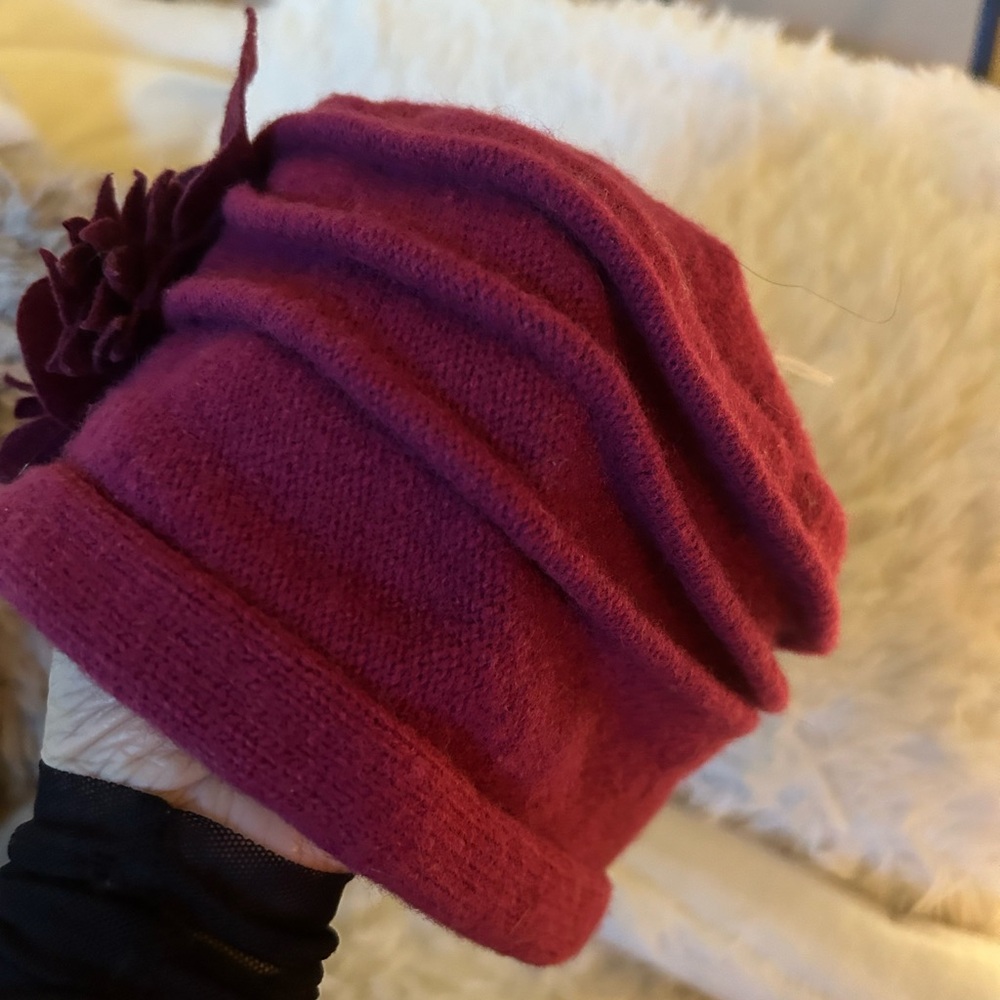 Wool hat - Picture 2 of 3